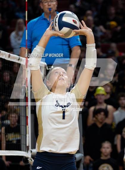 Thumbnail 1 in Fremont vs. Elkhorn South photogallery.