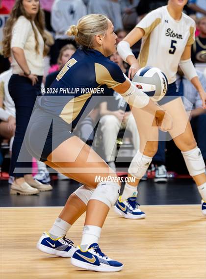 Thumbnail 2 in Fremont vs. Elkhorn South photogallery.
