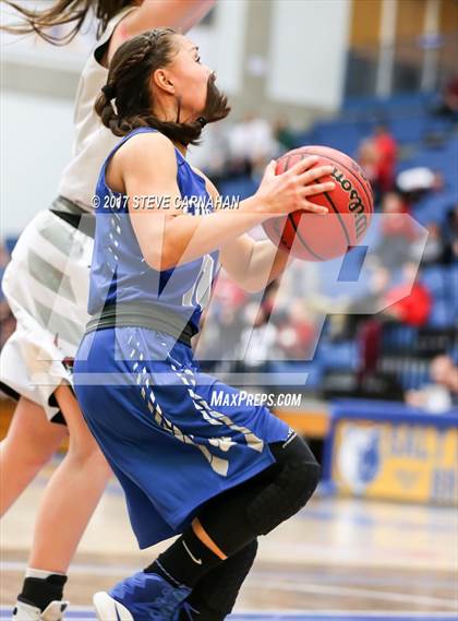 Thumbnail 3 in Fremont vs American Fork (UHSAA 5A Quarterfinal) photogallery.