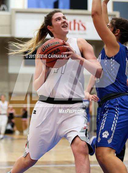 Thumbnail 2 in Fremont vs American Fork (UHSAA 5A Quarterfinal) photogallery.