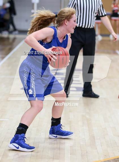 Thumbnail 3 in Fremont vs American Fork (UHSAA 5A Quarterfinal) photogallery.