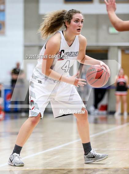 Thumbnail 3 in Fremont vs American Fork (UHSAA 5A Quarterfinal) photogallery.