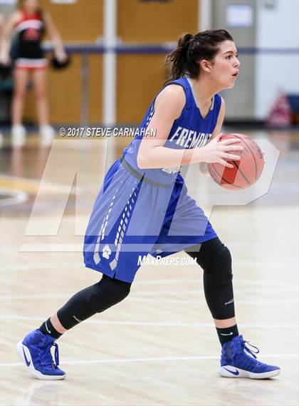 Thumbnail 3 in Fremont vs American Fork (UHSAA 5A Quarterfinal) photogallery.