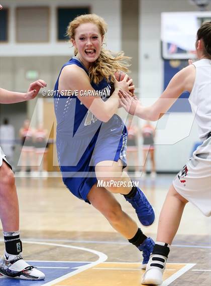 Thumbnail 2 in Fremont vs American Fork (UHSAA 5A Quarterfinal) photogallery.