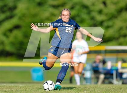 Thumbnail 3 in Bishop Ludden vs Altmar-Parish-Williamstown photogallery.