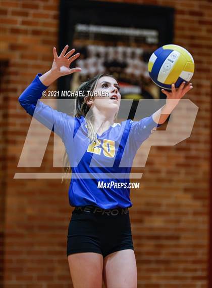 Thumbnail 3 in Mullan vs Clark Fork photogallery.