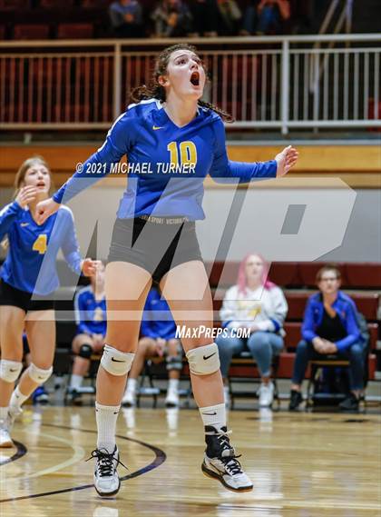 Thumbnail 3 in Mullan vs Clark Fork photogallery.