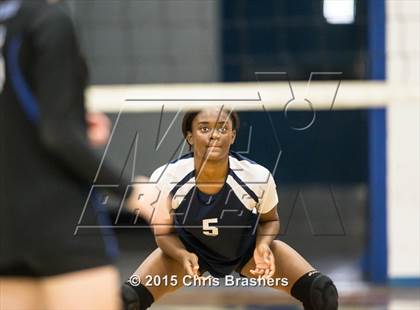Thumbnail 3 in Sylvan Hills vs. Fair photogallery.