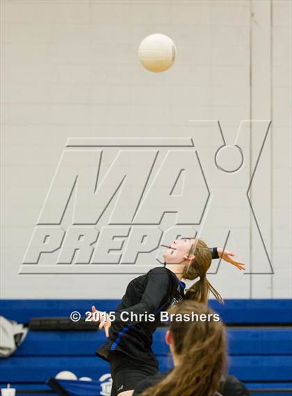 Thumbnail 3 in Sylvan Hills vs. Fair photogallery.