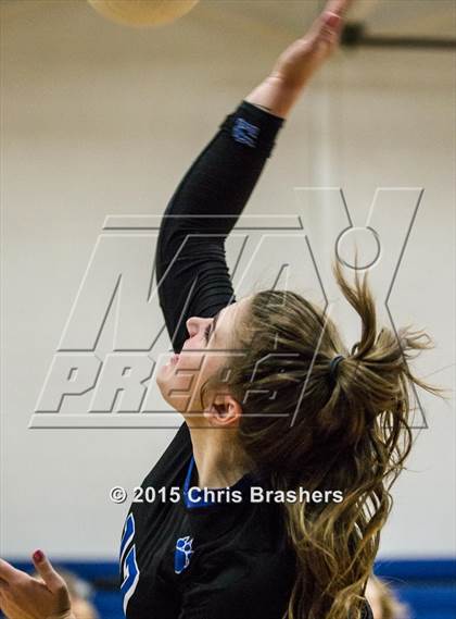 Thumbnail 1 in Sylvan Hills vs. Fair photogallery.