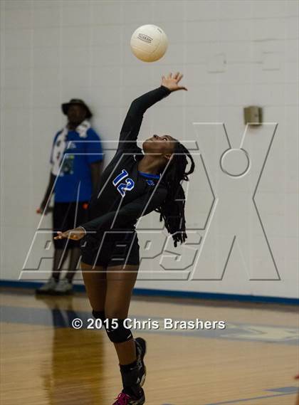 Thumbnail 2 in Sylvan Hills vs. Fair photogallery.
