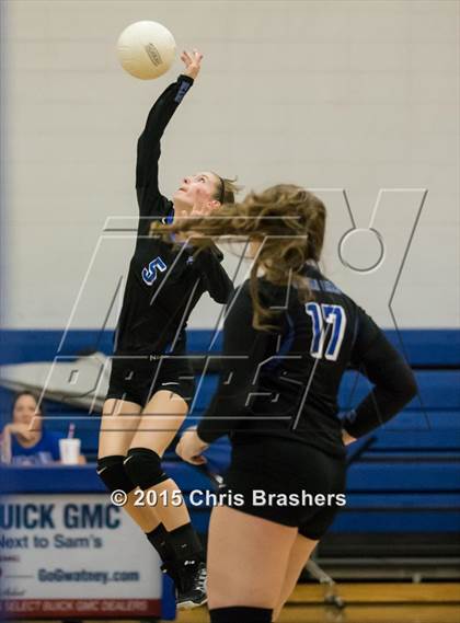 Thumbnail 1 in Sylvan Hills vs. Fair photogallery.