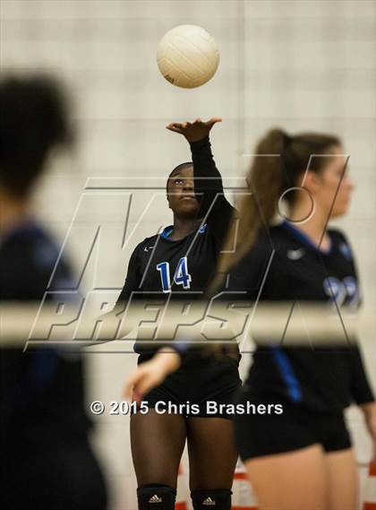 Thumbnail 1 in Sylvan Hills vs. Fair photogallery.