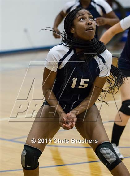 Thumbnail 3 in Sylvan Hills vs. Fair photogallery.