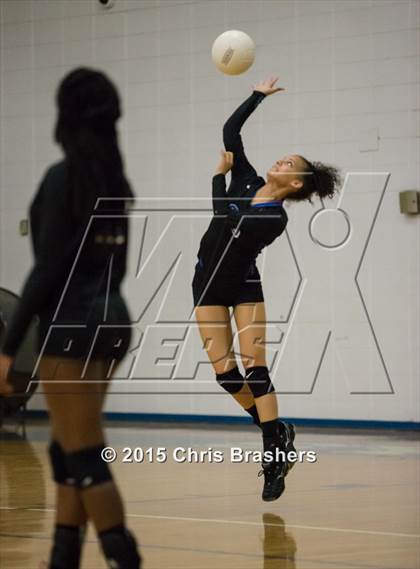 Thumbnail 3 in Sylvan Hills vs. Fair photogallery.