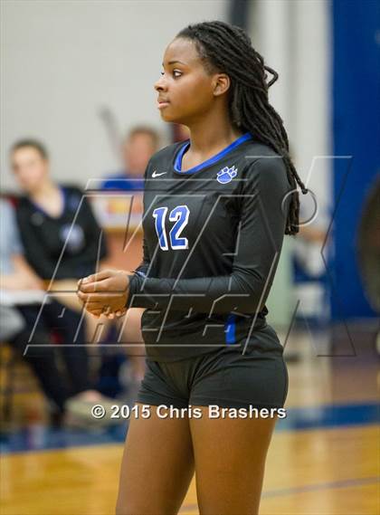 Thumbnail 2 in Sylvan Hills vs. Fair photogallery.