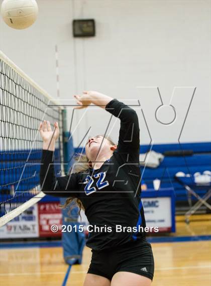 Thumbnail 3 in Sylvan Hills vs. Fair photogallery.