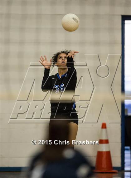 Thumbnail 2 in Sylvan Hills vs. Fair photogallery.