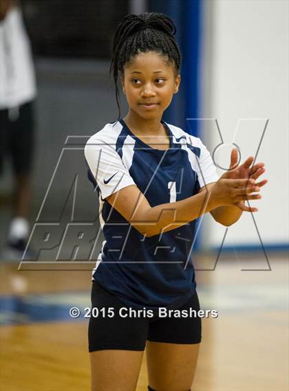 Thumbnail 2 in Sylvan Hills vs. Fair photogallery.
