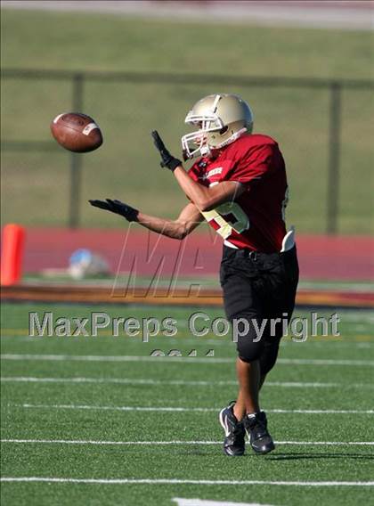 Thumbnail 1 in Marble Falls (B Team) @ Rouse (Gold Team) photogallery.