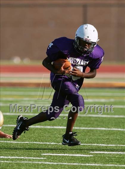 Thumbnail 1 in Marble Falls (B Team) @ Rouse (Gold Team) photogallery.