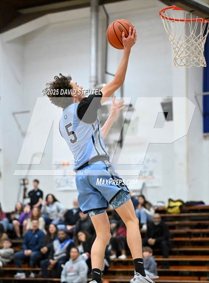 Thumbnail 1 in Clovis North vs. Saint Mary's (Gridley Invitational) photogallery.
