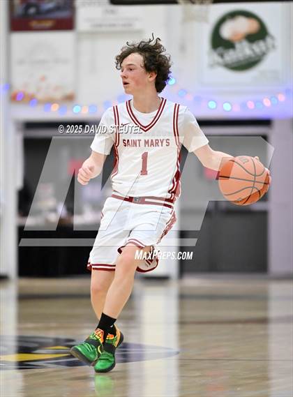 Thumbnail 3 in Clovis North vs. Saint Mary's (Gridley Invitational) photogallery.