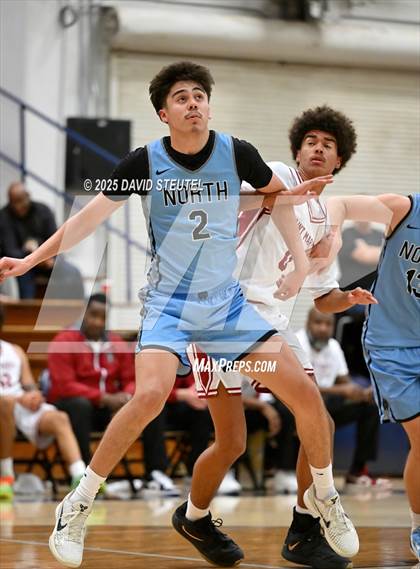 Thumbnail 3 in Clovis North vs. Saint Mary's (Gridley Invitational) photogallery.