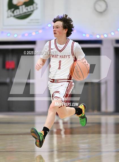 Thumbnail 2 in Clovis North vs. Saint Mary's (Gridley Invitational) photogallery.