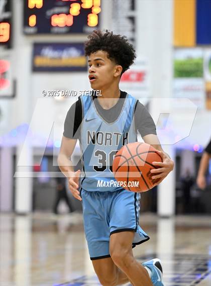 Thumbnail 2 in Clovis North vs. Saint Mary's (Gridley Invitational) photogallery.