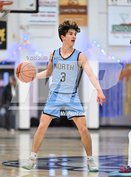 Thumbnail 2 in Clovis North vs. Saint Mary's (Gridley Invitational) photogallery.