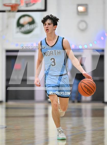 Thumbnail 3 in Clovis North vs. Saint Mary's (Gridley Invitational) photogallery.