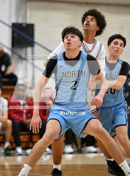 Thumbnail 1 in Clovis North vs. Saint Mary's (Gridley Invitational) photogallery.