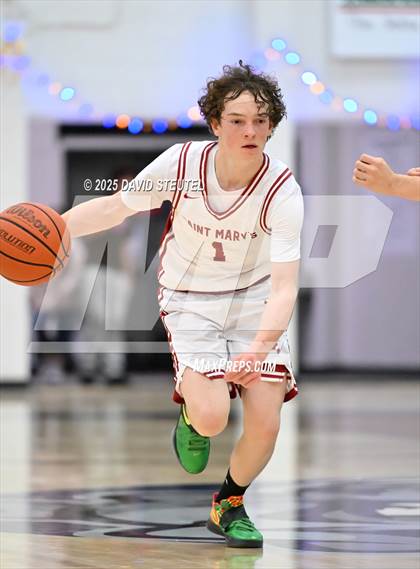 Thumbnail 1 in Clovis North vs. Saint Mary's (Gridley Invitational) photogallery.
