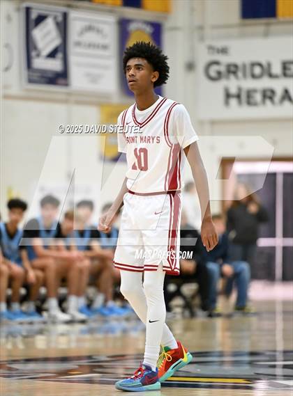 Thumbnail 2 in Clovis North vs. Saint Mary's (Gridley Invitational) photogallery.