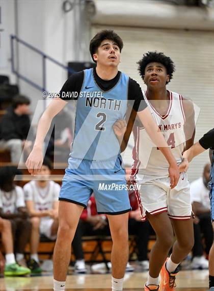 Thumbnail 1 in Clovis North vs. Saint Mary's (Gridley Invitational) photogallery.