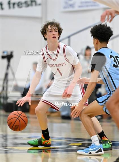 Thumbnail 2 in Clovis North vs. Saint Mary's (Gridley Invitational) photogallery.