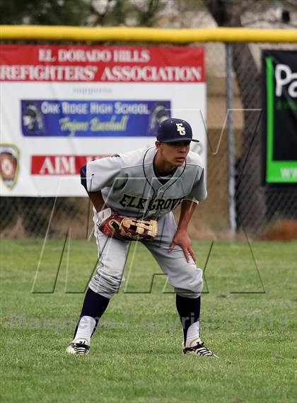 Thumbnail 1 in Elk Grove @ Oak Ridge photogallery.