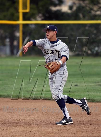 Thumbnail 1 in Elk Grove @ Oak Ridge photogallery.