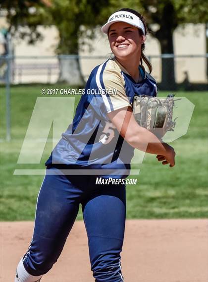 Thumbnail 3 in Dos Pueblos vs. Agoura photogallery.