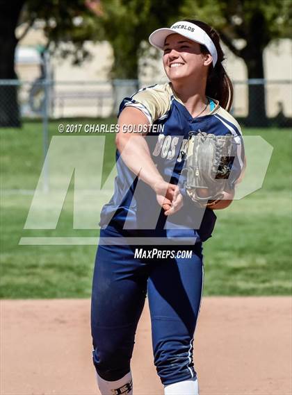 Thumbnail 2 in Dos Pueblos vs. Agoura photogallery.