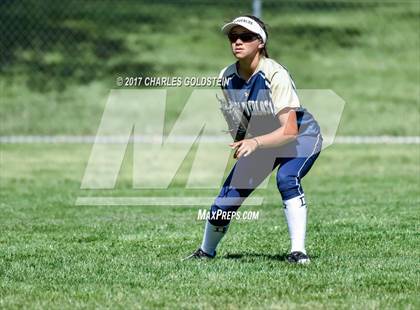 Thumbnail 3 in Dos Pueblos vs. Agoura photogallery.