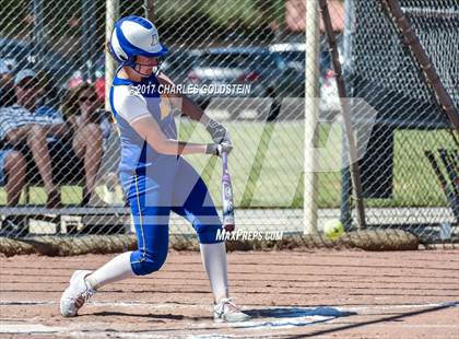 Thumbnail 3 in Dos Pueblos vs. Agoura photogallery.