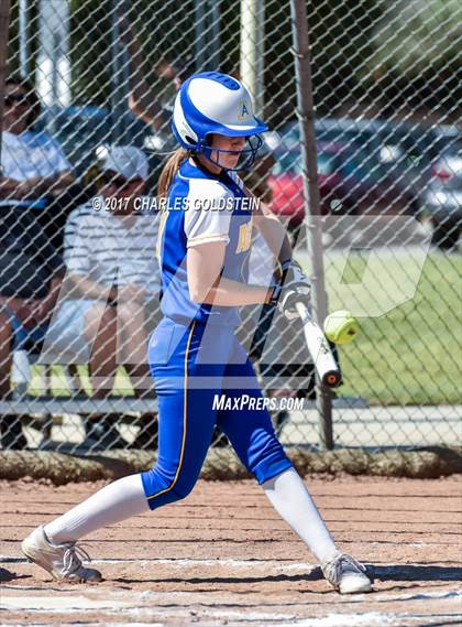 Thumbnail 3 in Dos Pueblos vs. Agoura photogallery.