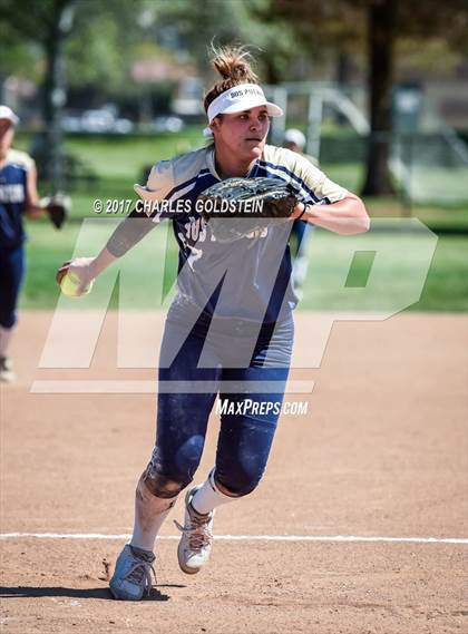 Thumbnail 2 in Dos Pueblos vs. Agoura photogallery.