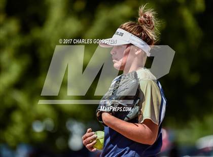 Thumbnail 3 in Dos Pueblos vs. Agoura photogallery.