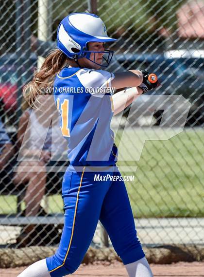 Thumbnail 2 in Dos Pueblos vs. Agoura photogallery.