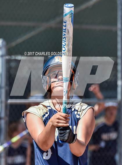 Thumbnail 1 in Dos Pueblos vs. Agoura photogallery.