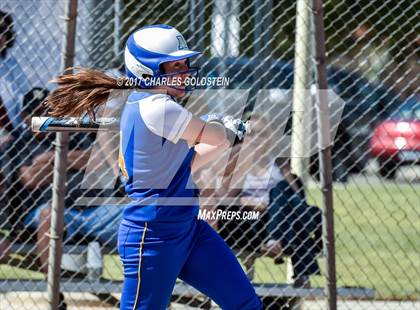 Thumbnail 2 in Dos Pueblos vs. Agoura photogallery.