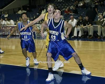 Thumbnail 3 in Crespi vs. Fountain Valley (Nike Extravaganza) photogallery.